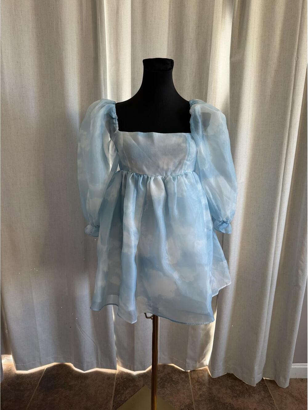 For Love Bell Blue Cloud Print Puff Sleeve Babydoll Size M